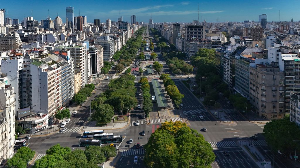 Buenos Aires By Juan Pablo Mascanfroni