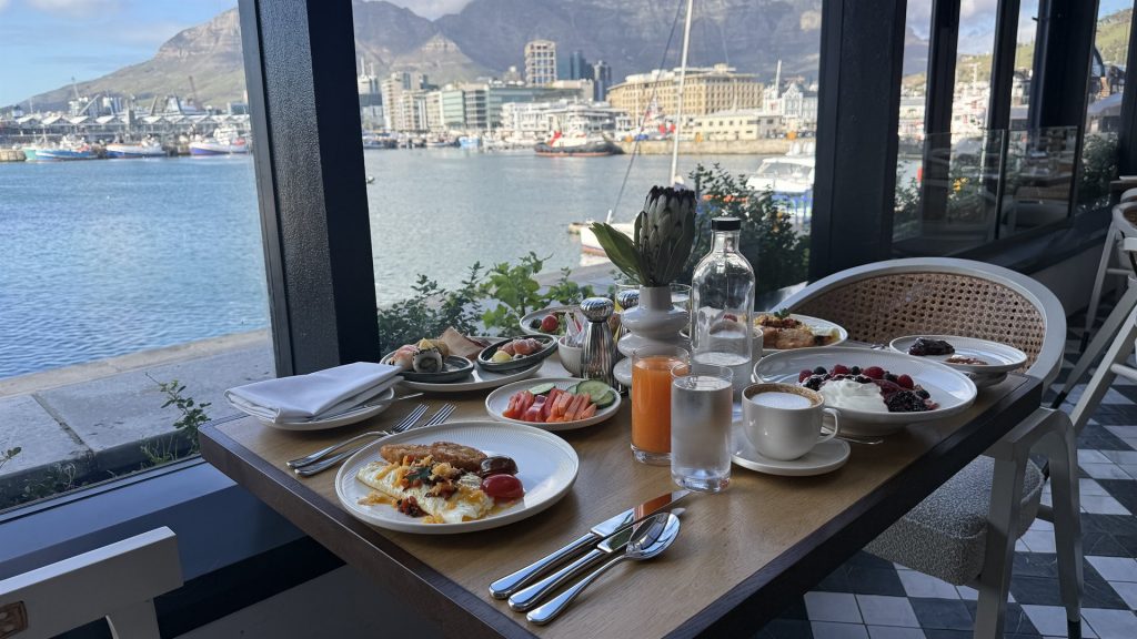 InterContinental Table Bay Hotel Kapstadt Frühstück mit Ausblick