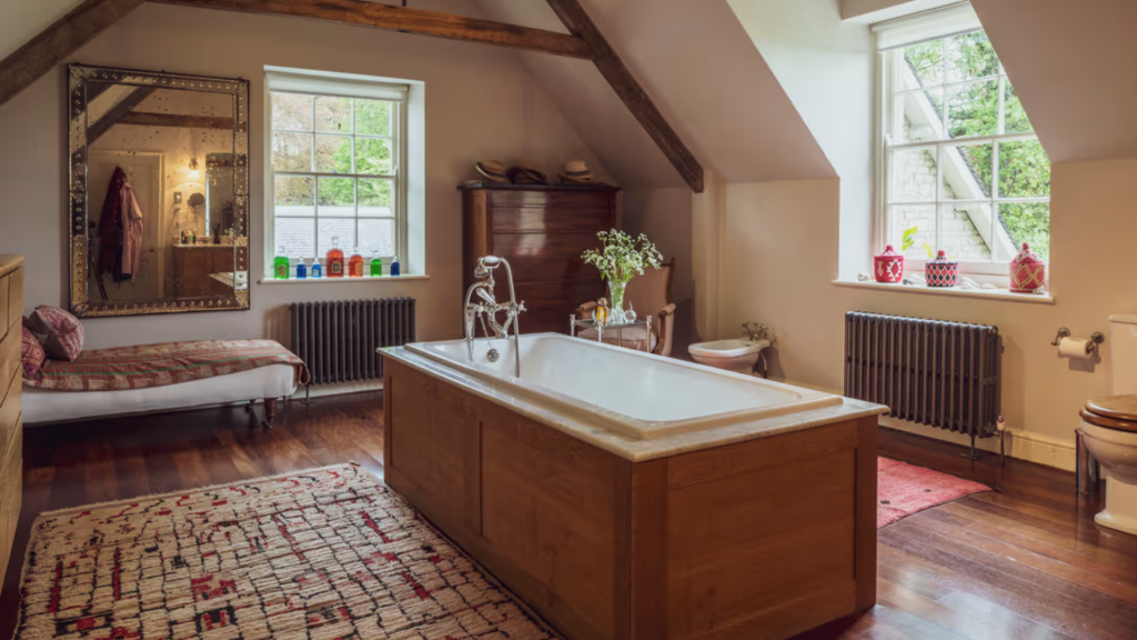 MO Churchill Manor Zimmer Bad
