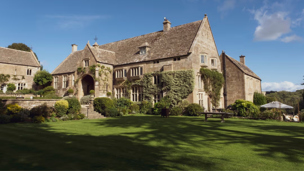 MO Coombe End Manor