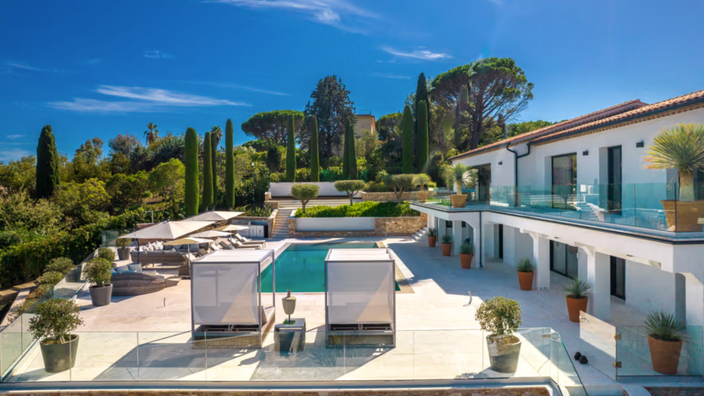 MO Homes Villa Palmira Aussenbereich