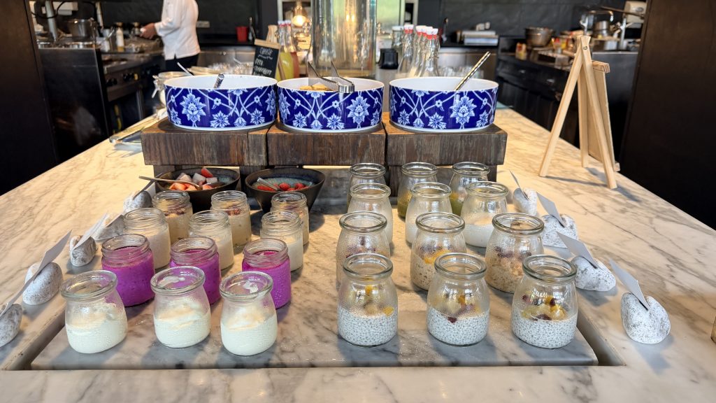 Mandarin Oriental Desaru Coast Ambara Fruehstueck Joghurt