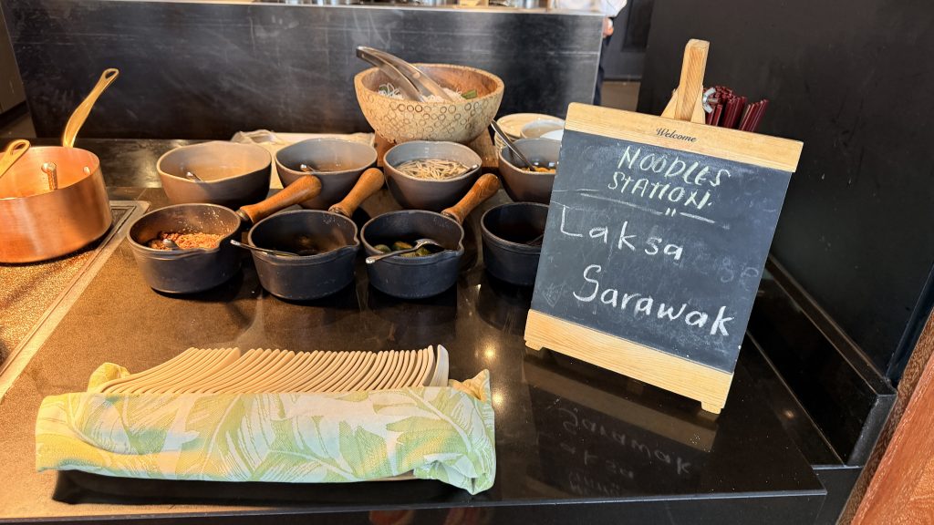 Mandarin Oriental Desaru Coast Ambara Fruehstueck Suppe Station
