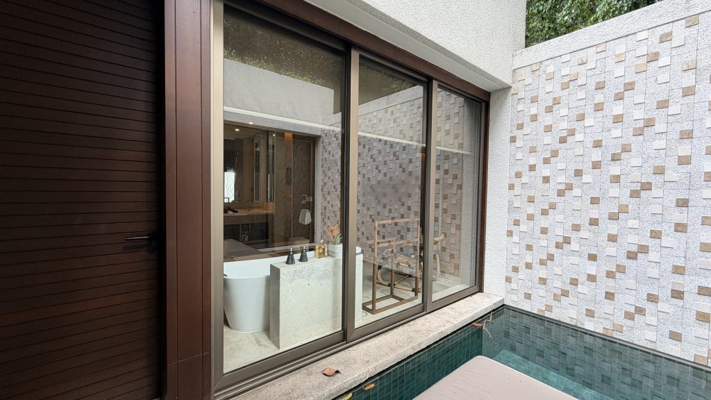 Mandarin Oriental Desaru Coast Rainforest Suite Blick Pool Bad