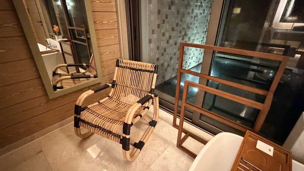 Mandarin Oriental Desaru Coast Suite Bad Sessel