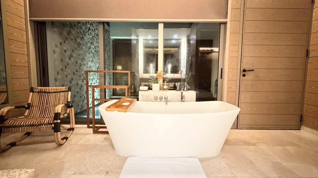 Mandarin Oriental Desaru Coast Suite Badewanne Front