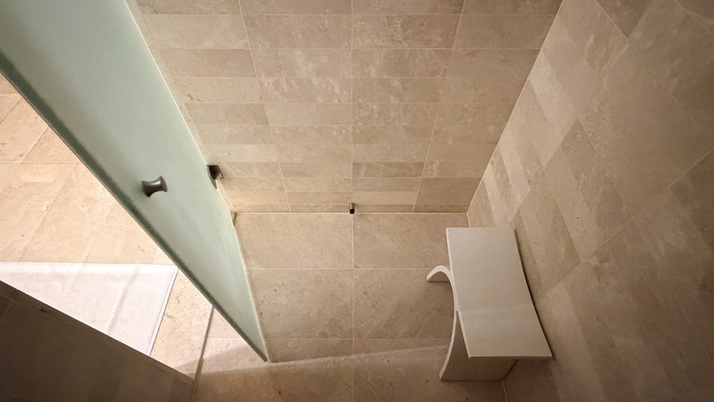 Mandarin Oriental Desaru Coast Suite Bad Dusche Ansicht 1