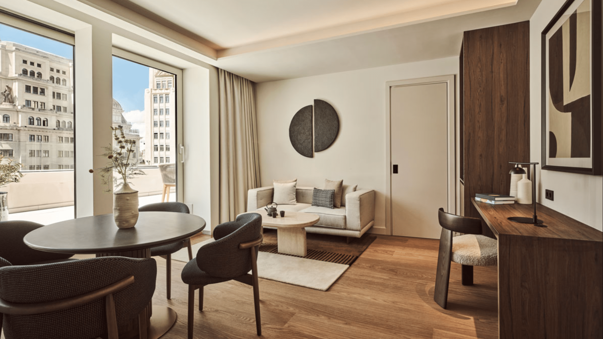 Nobu Madrid Nobu Suite Wohnzimmer