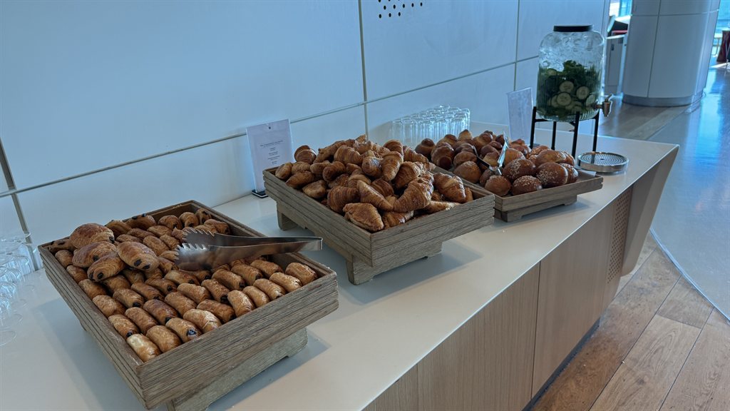 Air France Lounge Paris Cdg Terminal 2e Hall M Franzoesische Backwaren