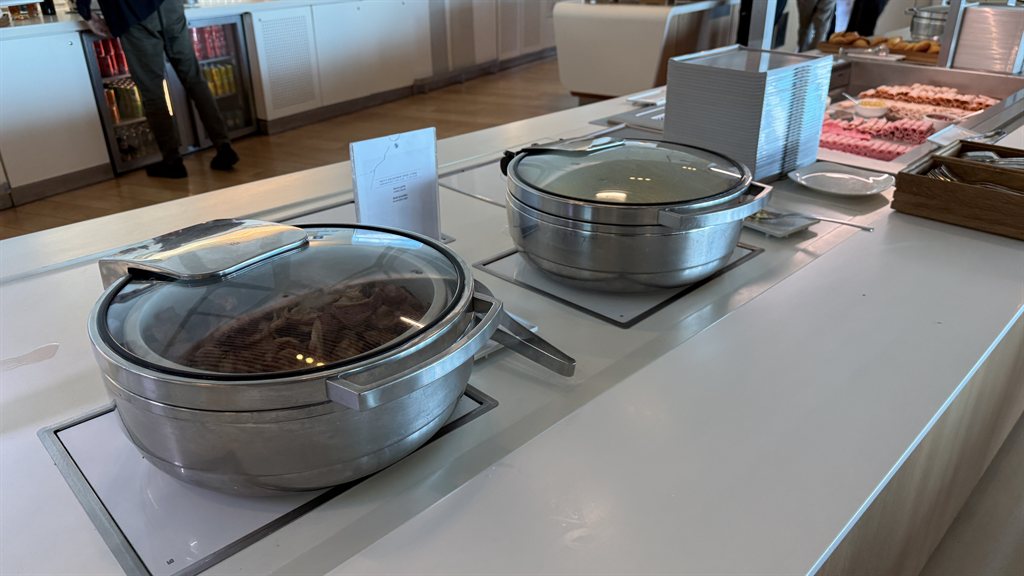 Air France Lounge Paris Cdg Terminal 2e Hall M Warmhalteboxen