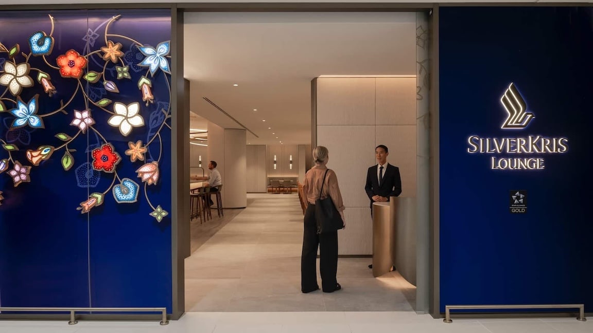 Silver Kris Lounge