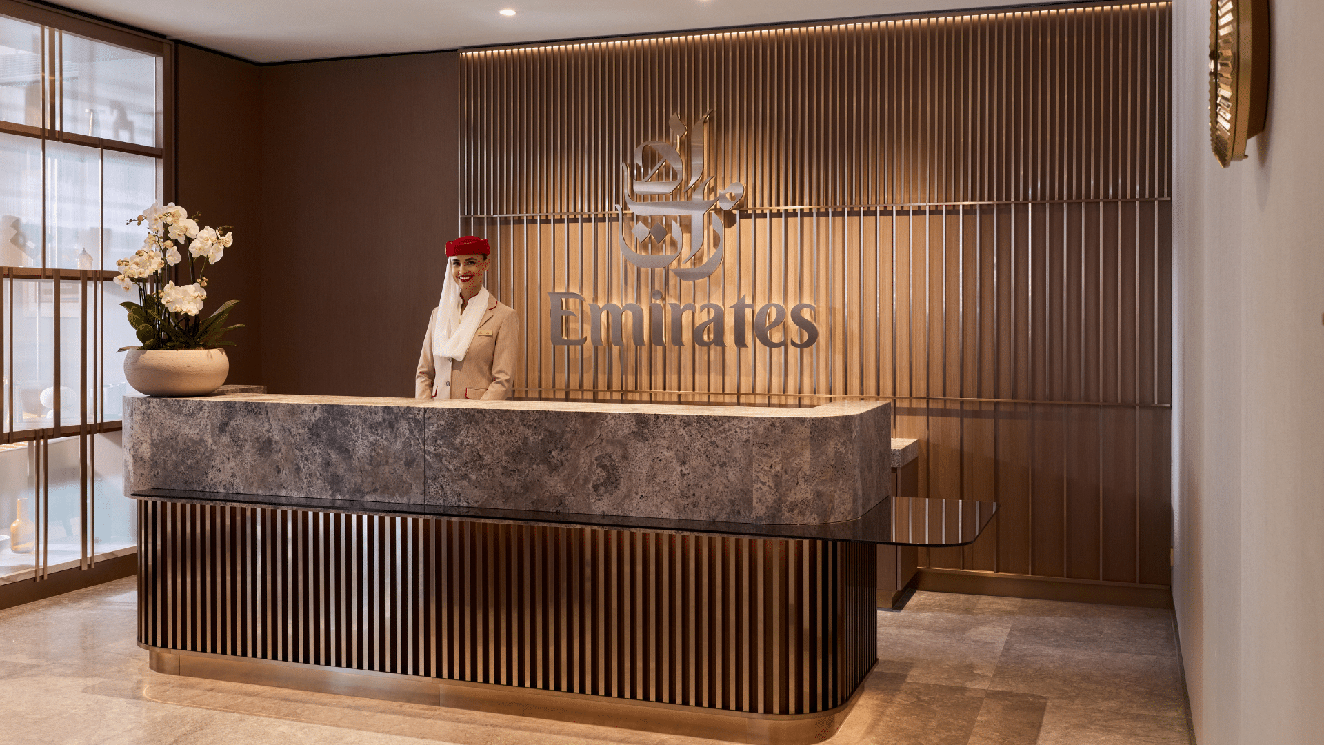 Tobymitchell2026 Emirates Munichlounge Reception Desk Horizontal 0081 F Rgb Copy