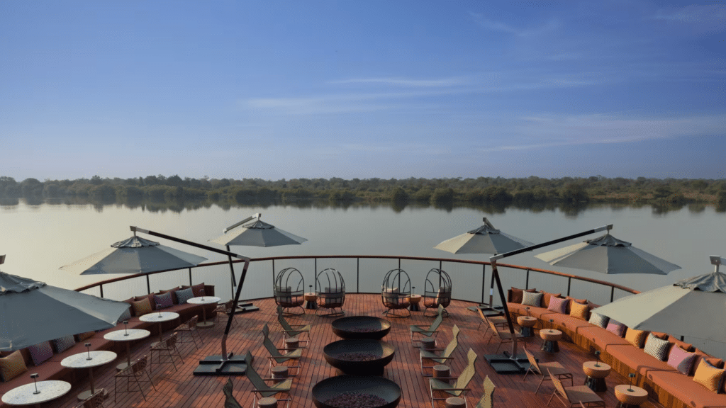 Anantara Kafue Camp Restaurant Terrassee