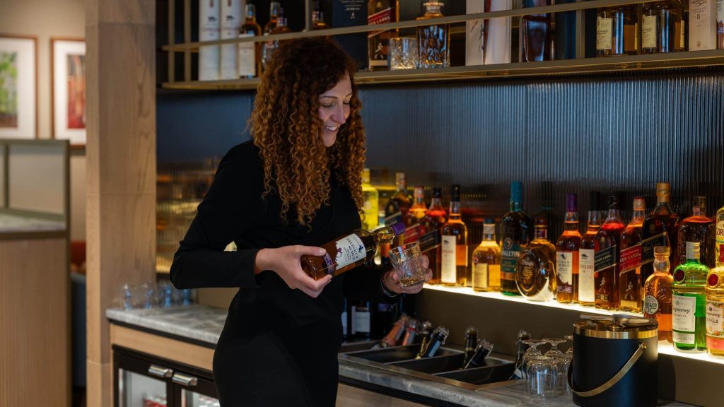 British Airways Lounge Glasgow Whisky Angebot