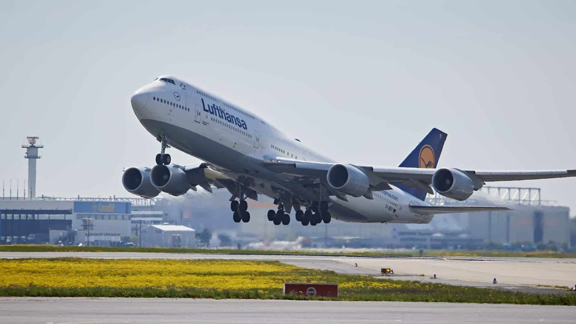 Boeing 747 800 Kennung D ABYI In Frankfurt