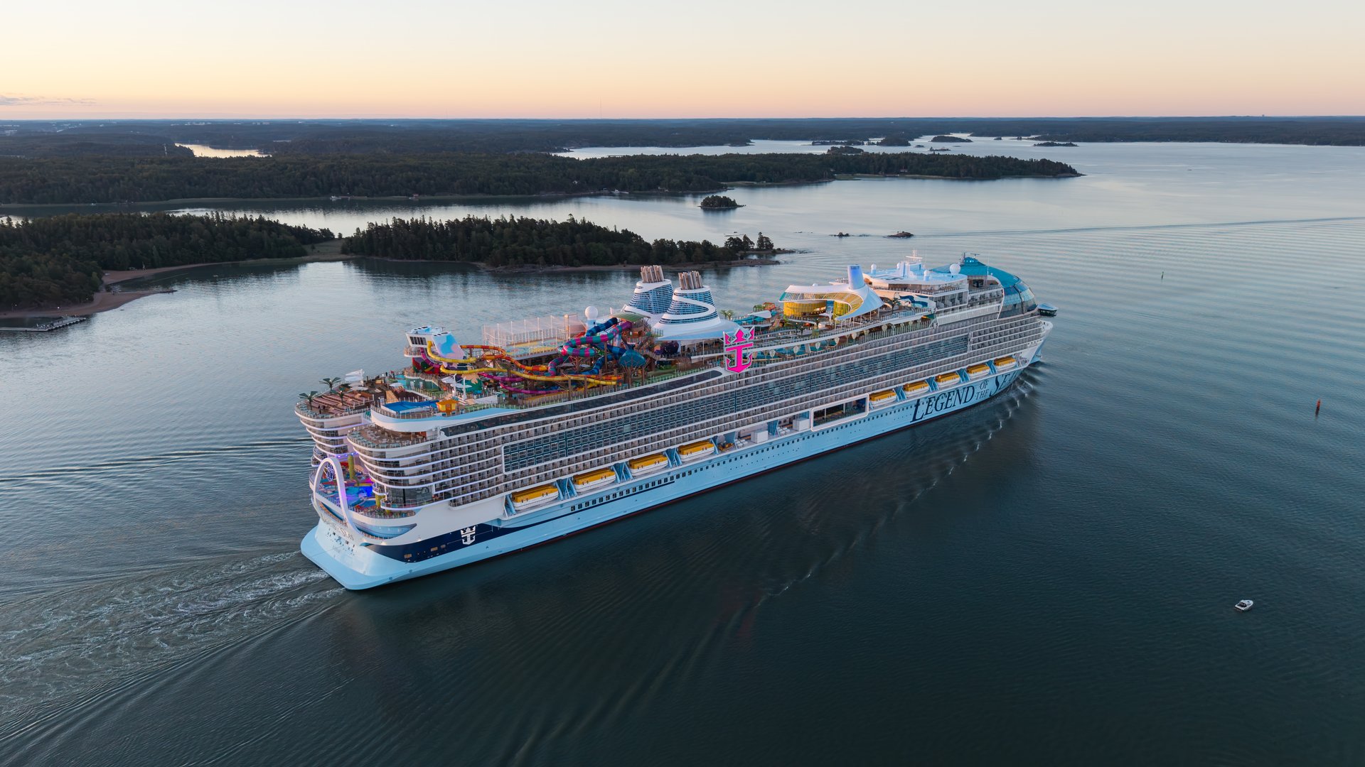 Legend of the Seas von Royal Caribbean auf See