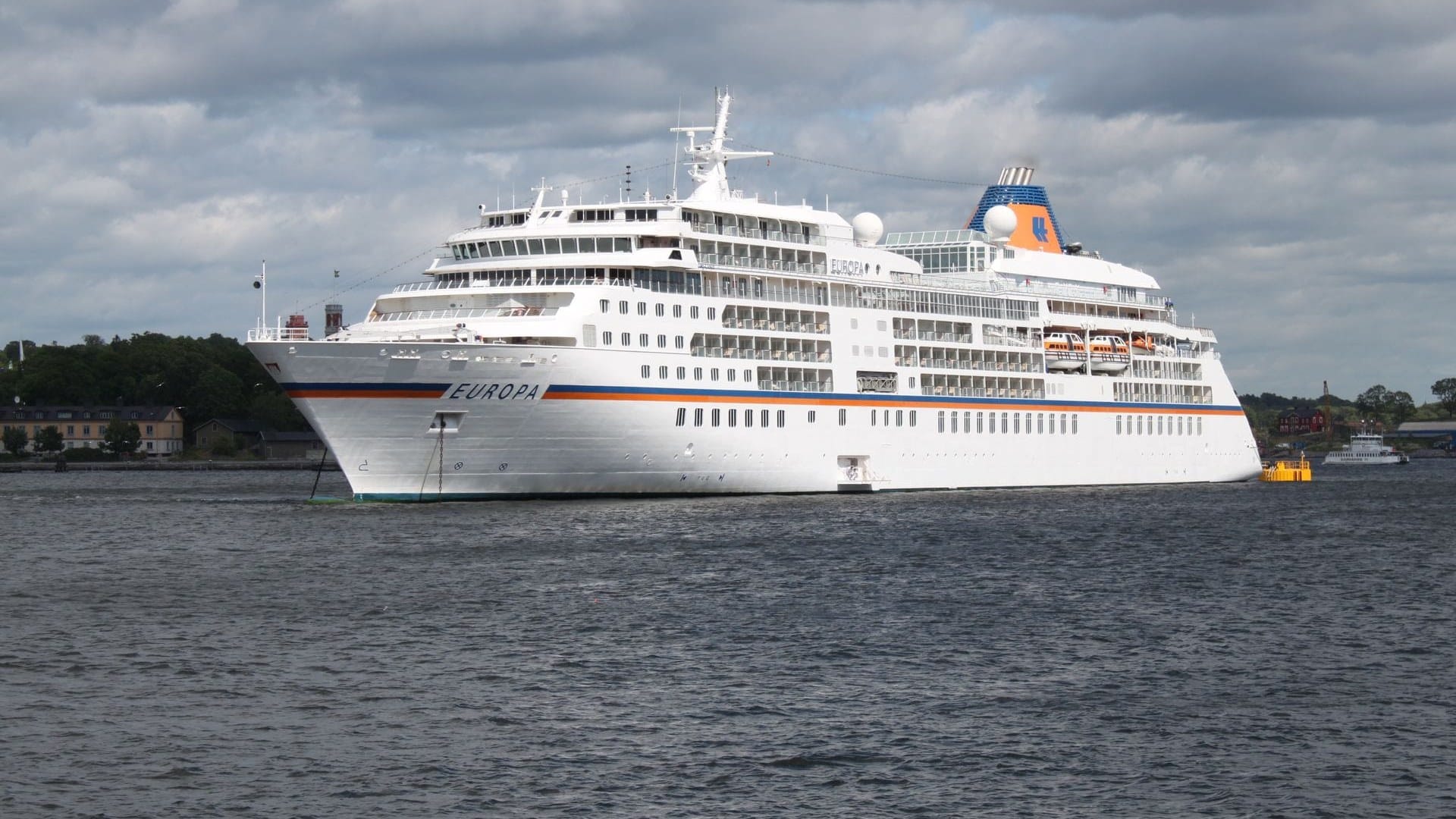 MS Europa Aussenansicht