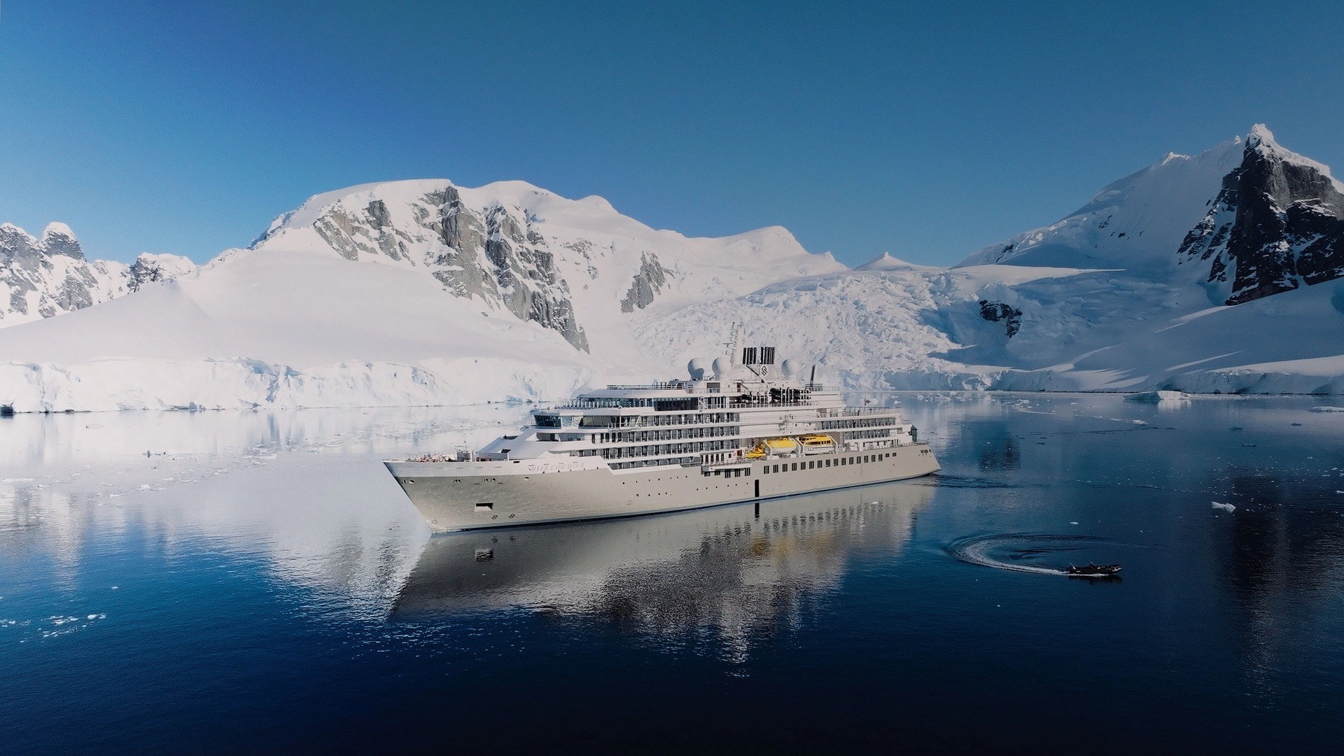 Silver Endeavour Aussenansicht