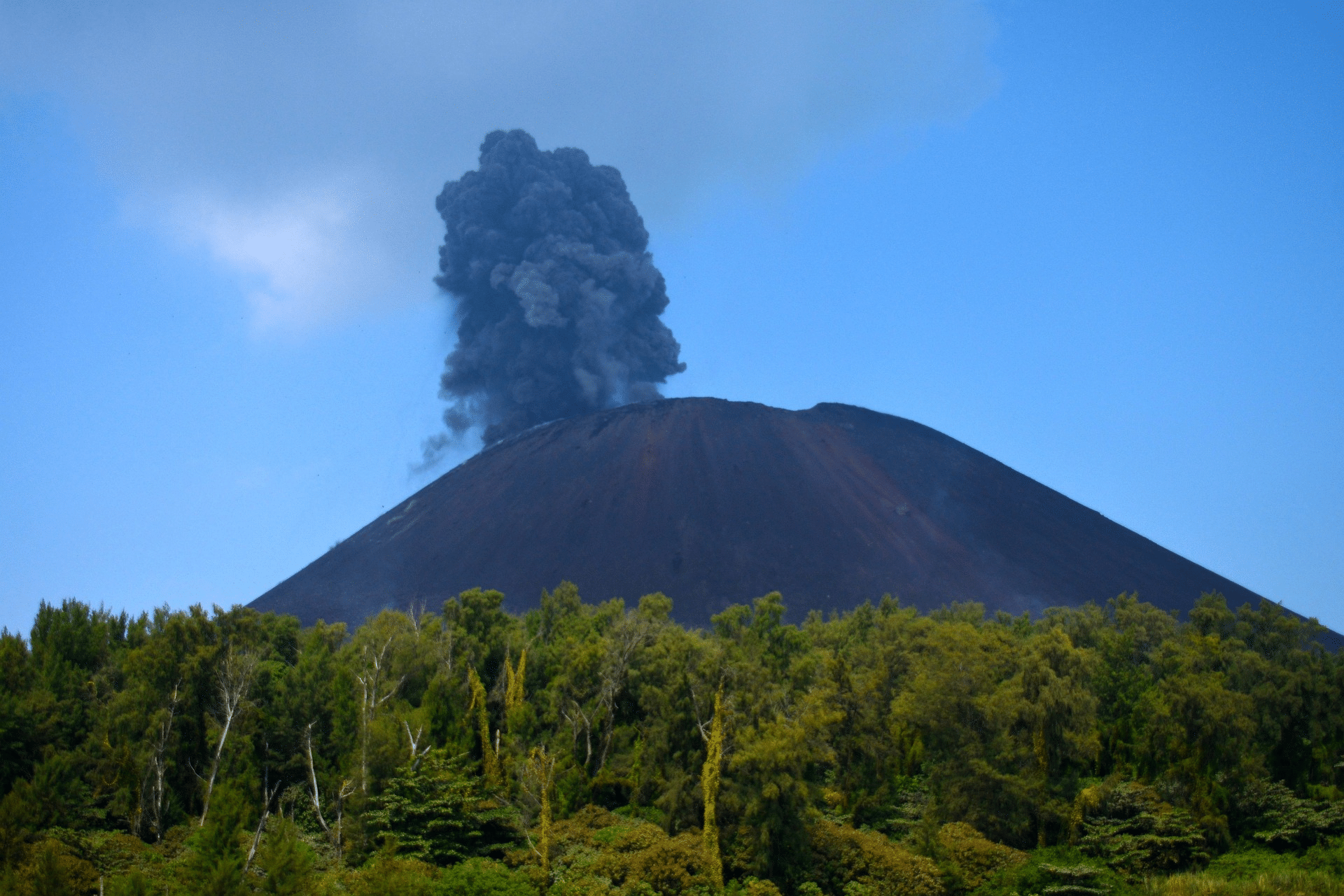 Anak Krakatau Indonesien