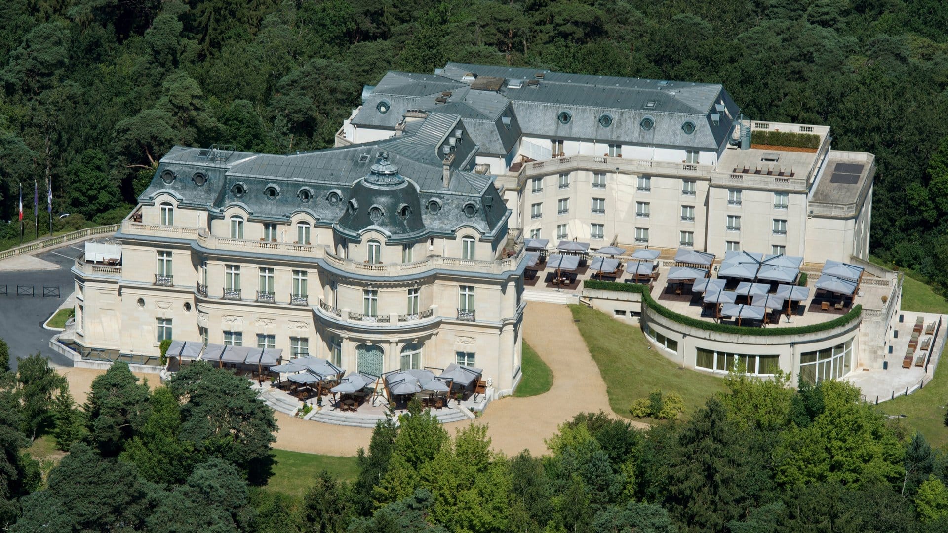 Intercontinental Chantilly Chateau Mont Royal 16x9 1