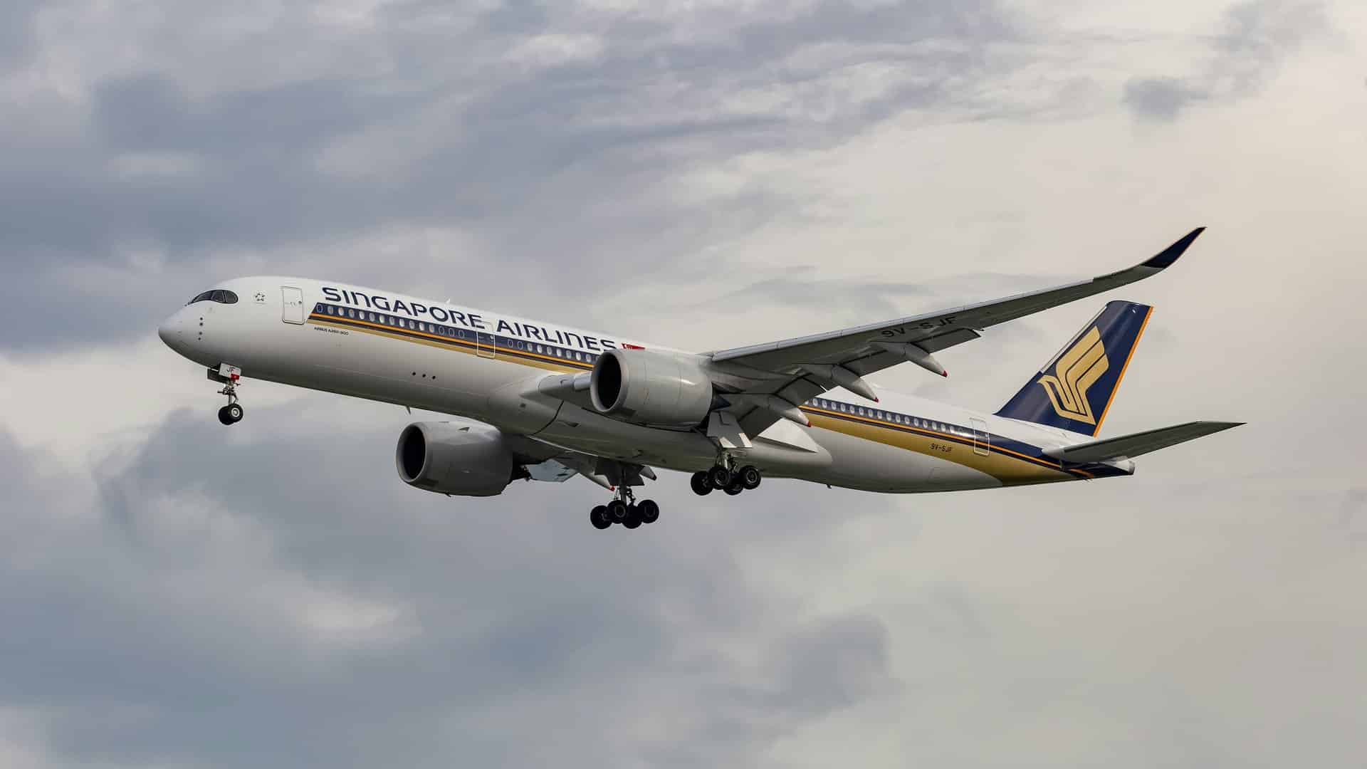 Airbus A350-900 von Singapore Airlines im Landeanflug