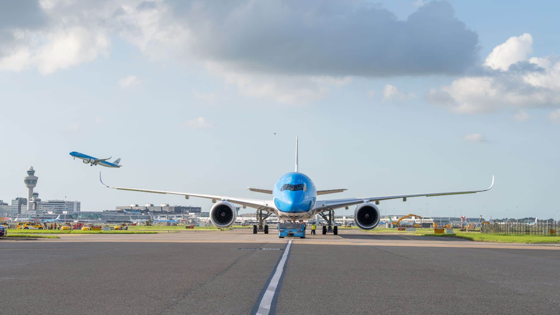 KLM Airbus A350 900 Amsterdam 5