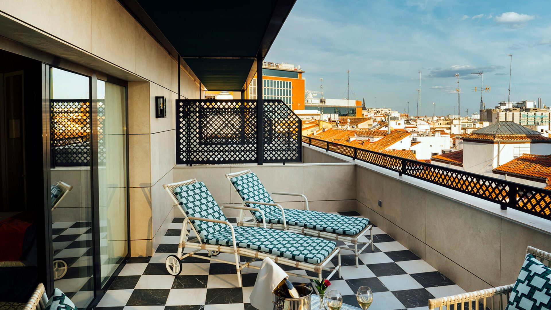 Terrasse eines Preciados-Zimmers im Casa Verbena Madrid