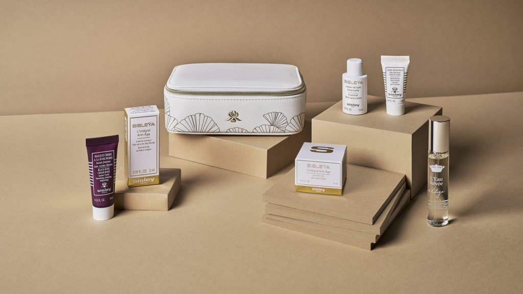 First Class Amenity Kit Damen Singapore Airlines