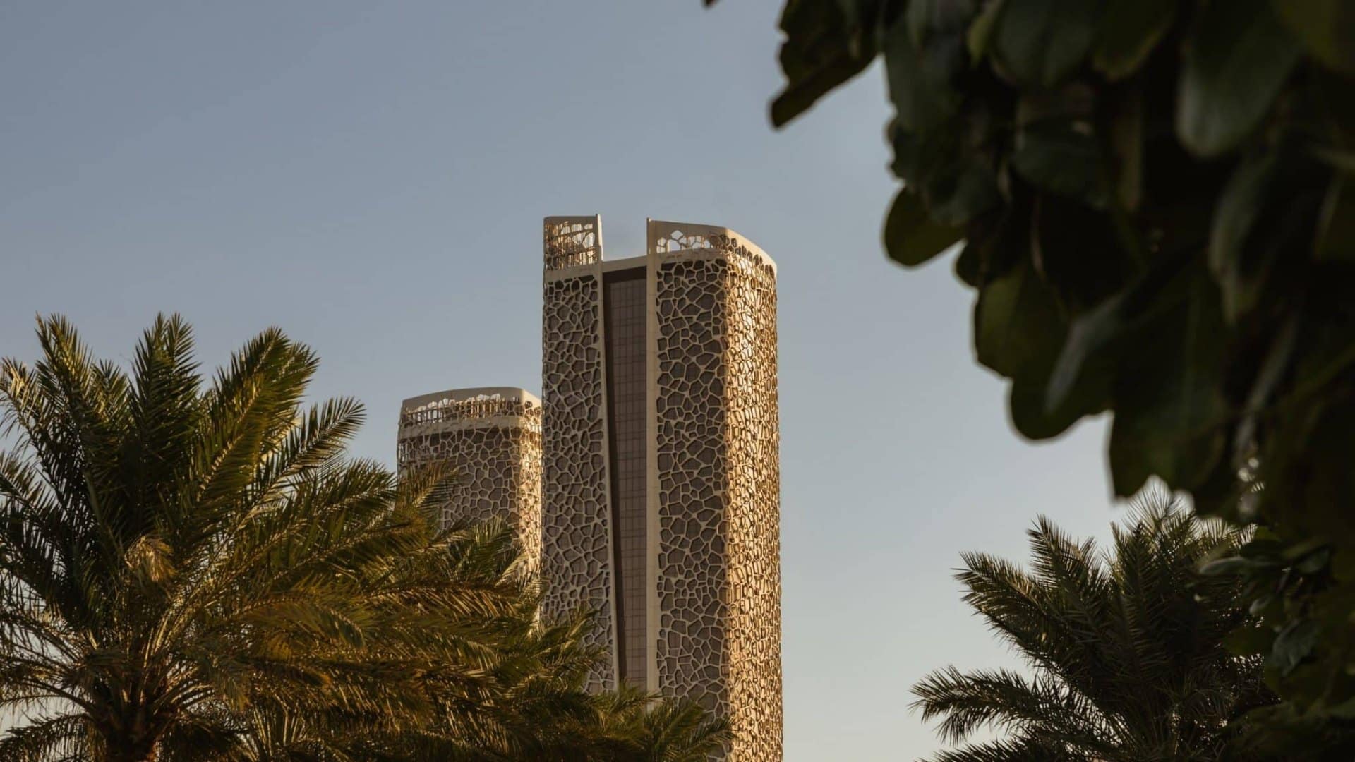 Fassade des Rosewood Doha in Lusail